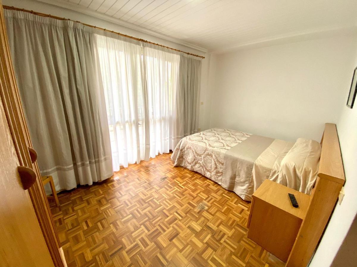 Garden Lodge Hostal Evencio Ribadavia Esterno foto